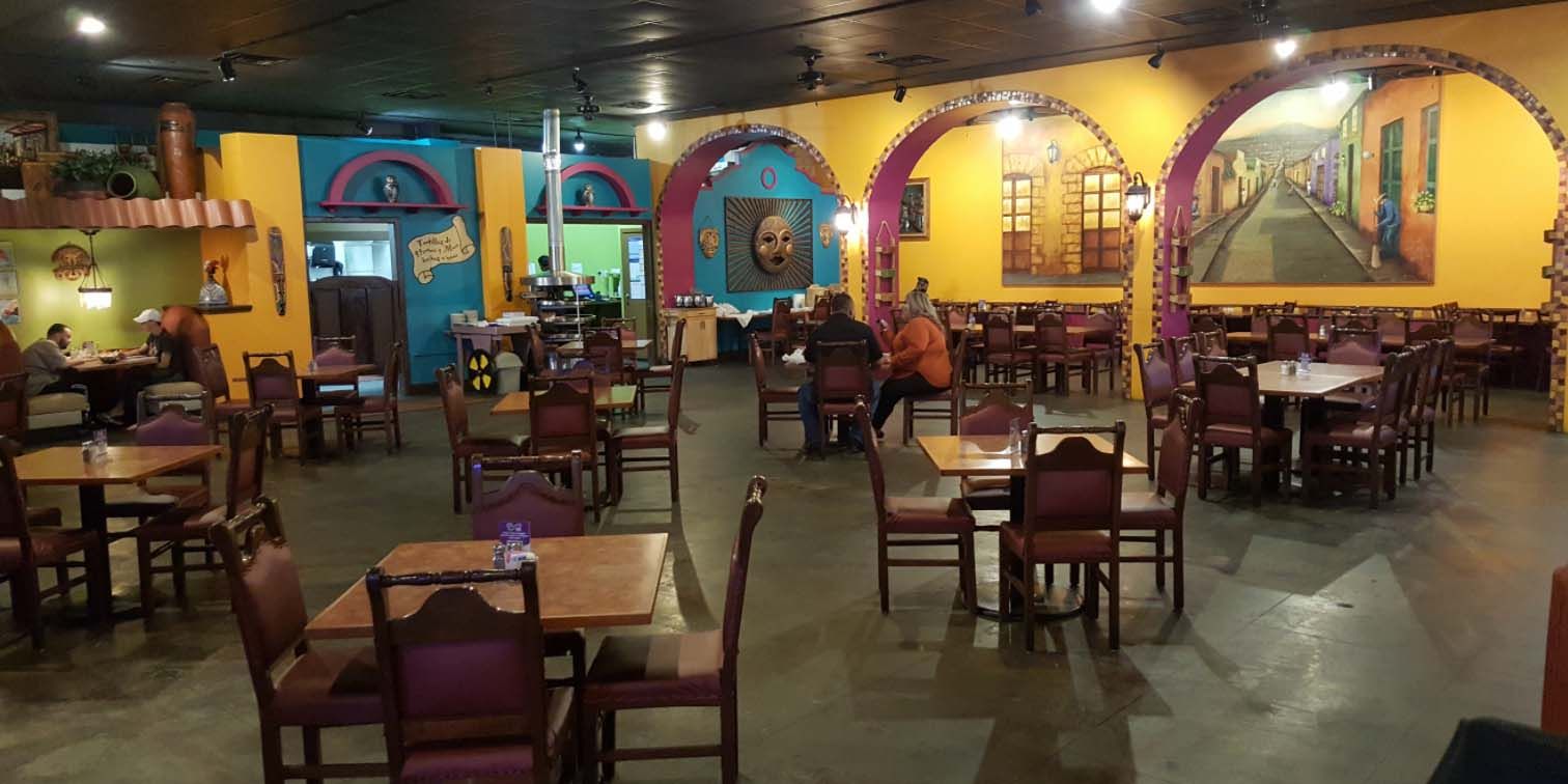 Las Mamacitas Party Room
